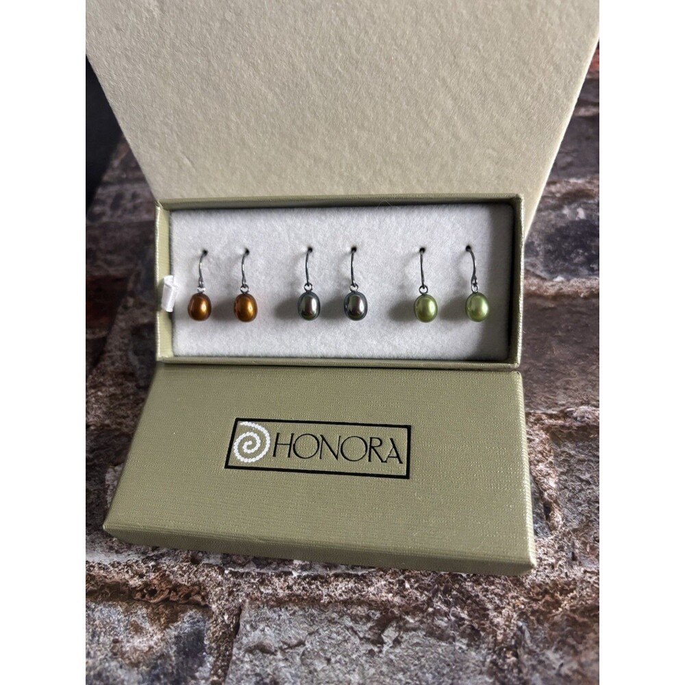 Honora Pearl Earrings. Drop / dangle. Brown, Blue, Green.